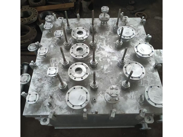 電解氟氣成套設備電解槽